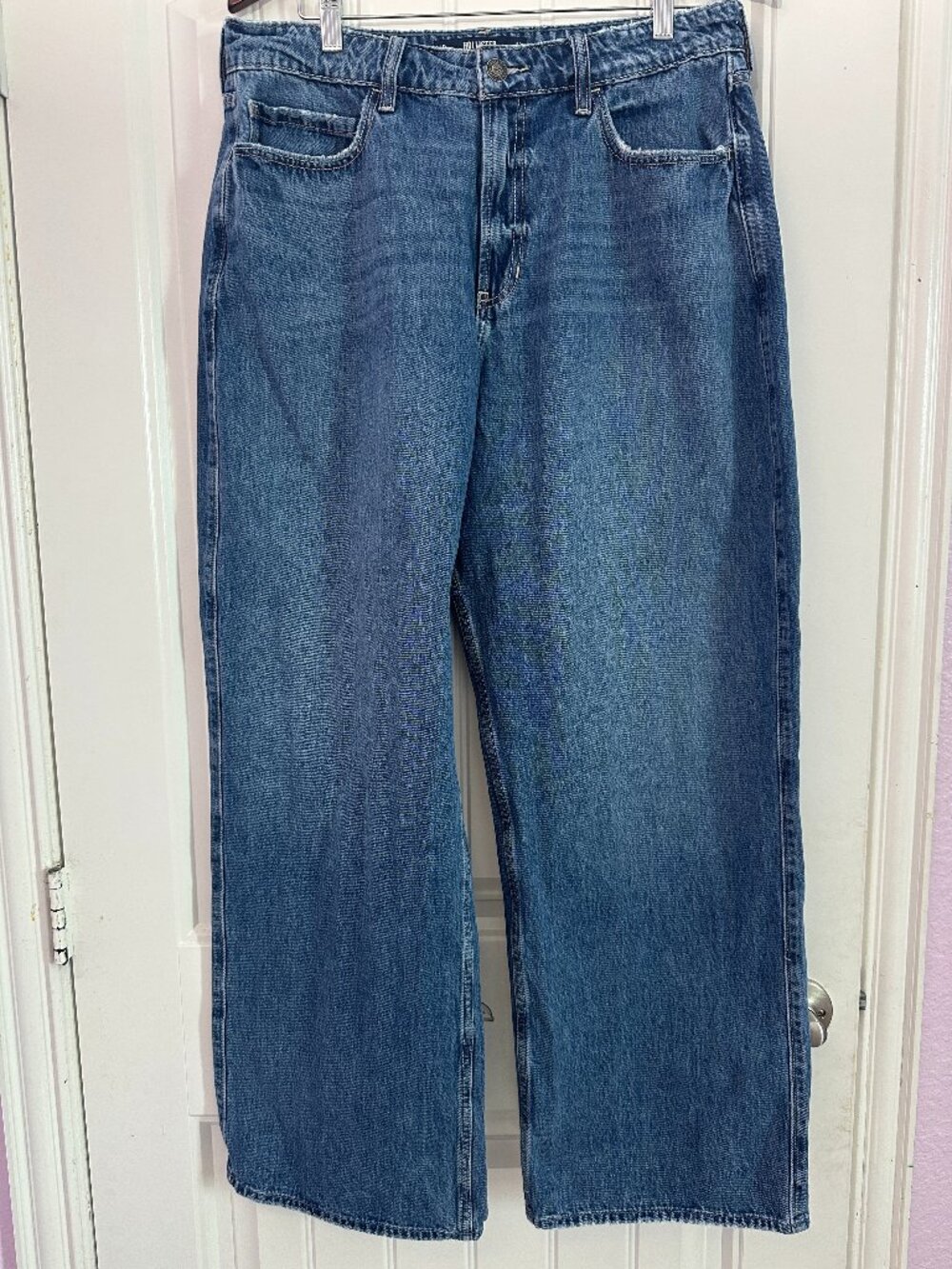 Hollister Ultra High-Rise Baggy Jeans